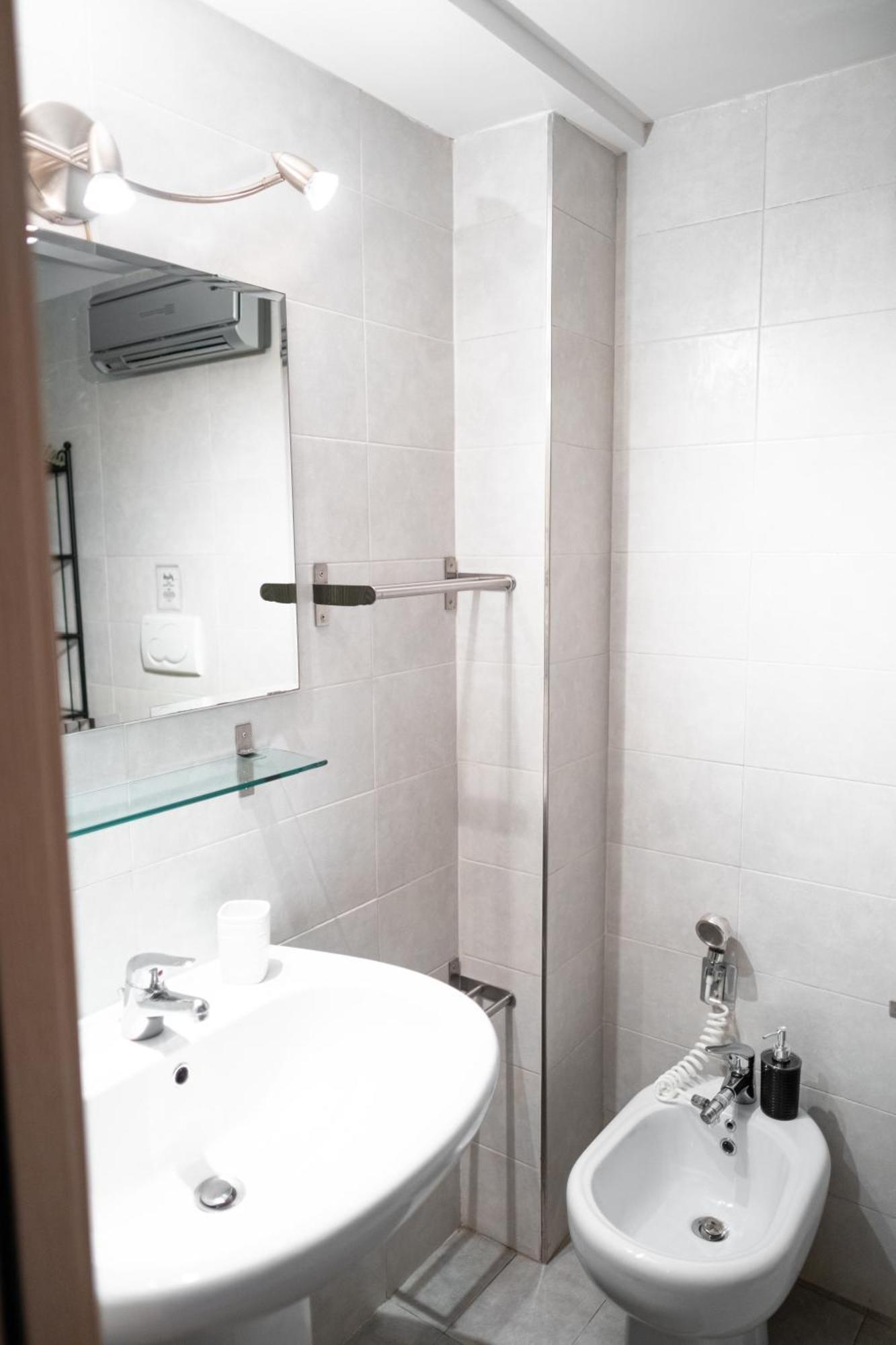 Casa Carde' Apartment Bari Bagian luar foto